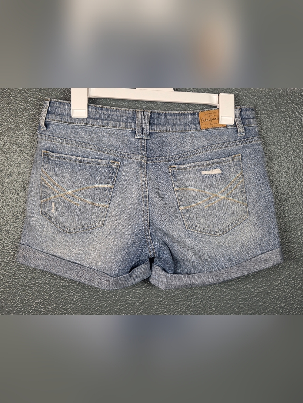 Aeropostale Distressed Shorts Sz 7/8 Midi Med. Wash Cuffed Blue Denim Low Rise - Picture 2 of 5